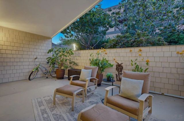 404 San Antonio E, San Diego, CA 92106