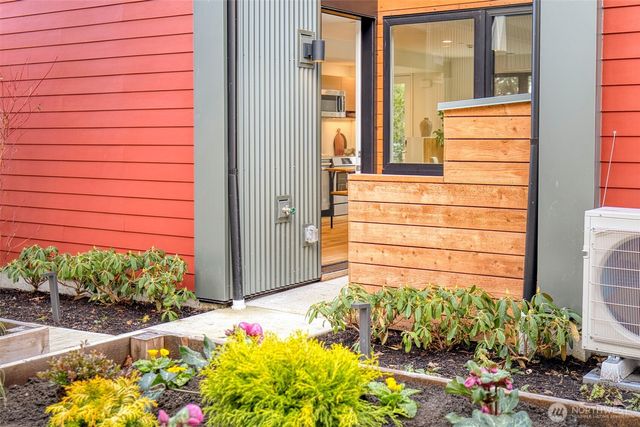 214 Shepard Way NW, Bainbridge Island, WA 98110