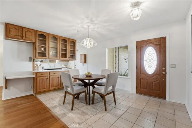 915 S Dennis, Santa Ana, CA 92704