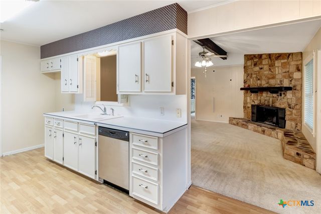 304 Simpson Road, Victoria, TX 77904