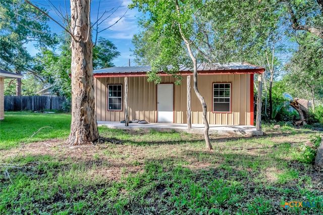 304 Simpson Road, Victoria, TX 77904