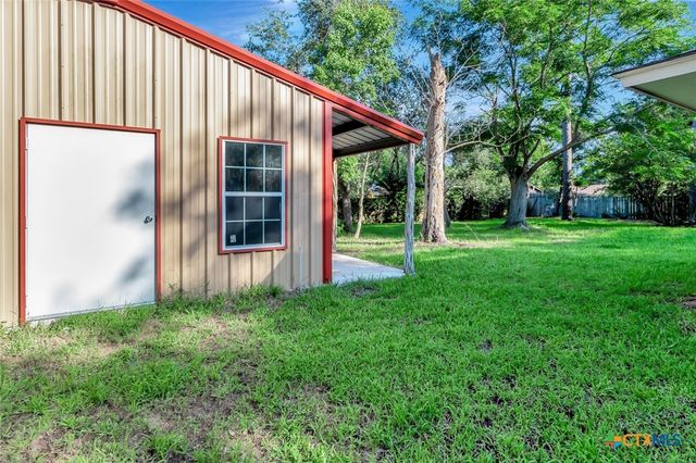 304 Simpson Road, Victoria, TX 77904