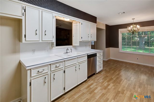 304 Simpson Road, Victoria, TX 77904