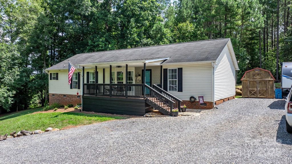 4358 Bart Lee Street, Claremont, NC 28610
