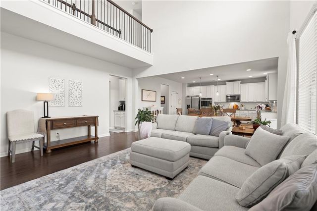 304 Carmichael Circle, Canton, GA 30115