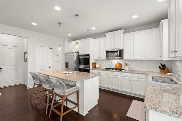 304 Carmichael Circle, Canton, GA 30115