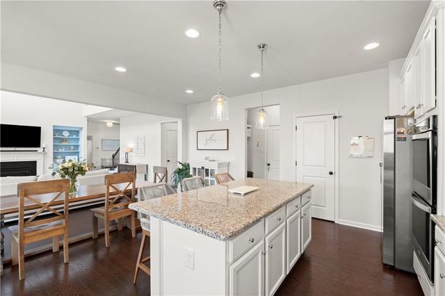 304 Carmichael Circle, Canton, GA 30115