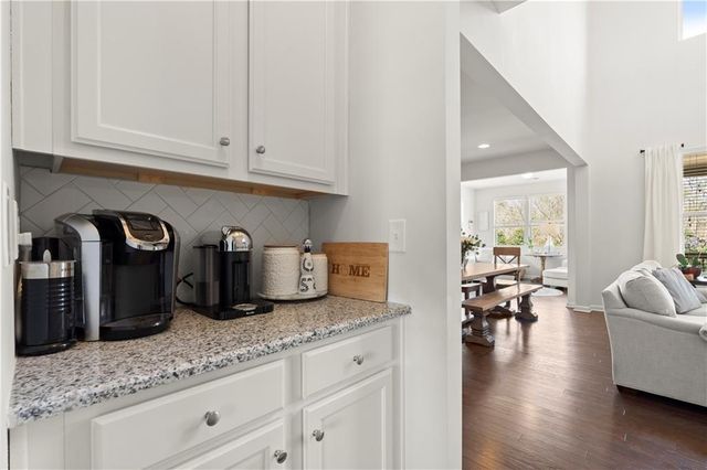 304 Carmichael Circle, Canton, GA 30115