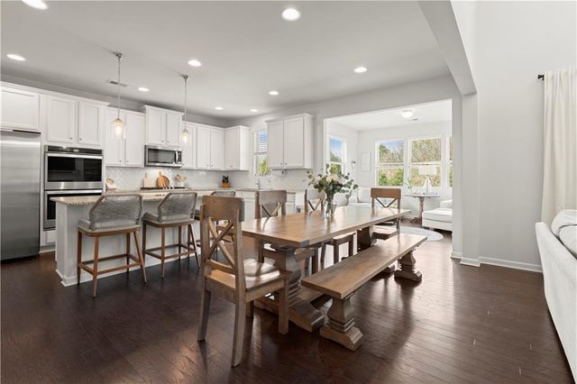 304 Carmichael Circle, Canton, GA 30115