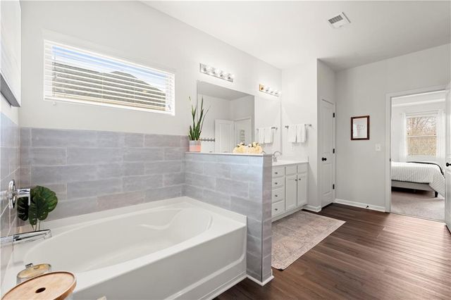 304 Carmichael Circle, Canton, GA 30115