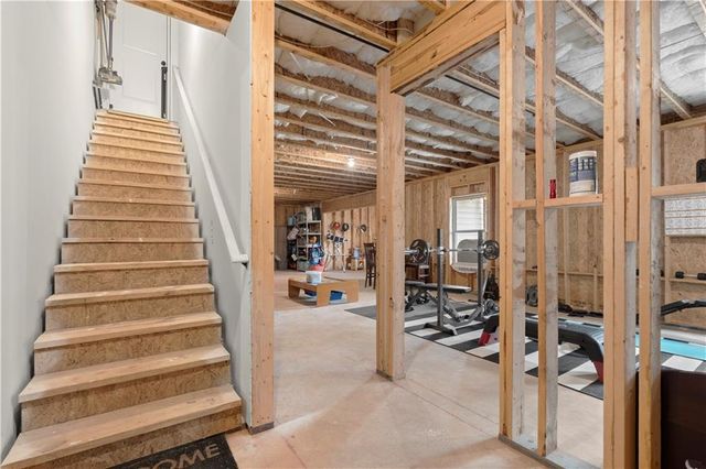 304 Carmichael Circle, Canton, GA 30115