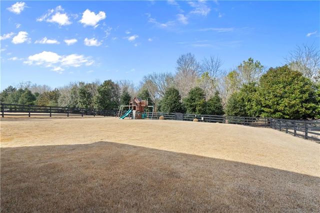 304 Carmichael Circle, Canton, GA 30115