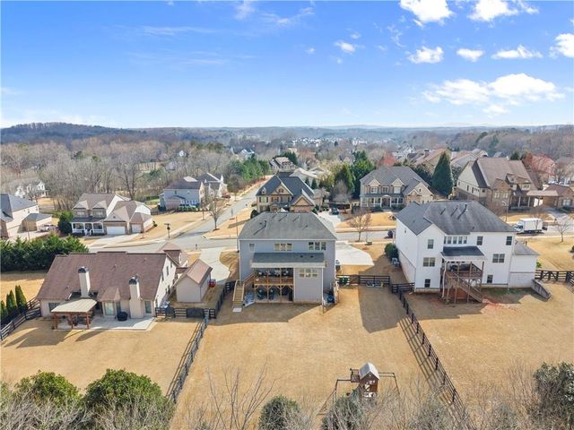 304 Carmichael Circle, Canton, GA 30115