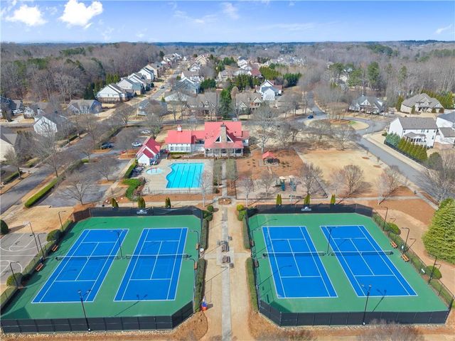 304 Carmichael Circle, Canton, GA 30115