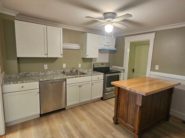 592 Union Ave 1, Framingham, MA 01702