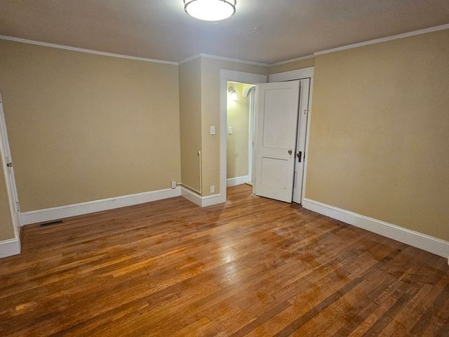 592 Union Ave 1, Framingham, MA 01702