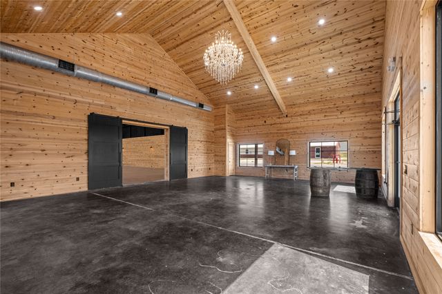 151 S 5th Street, Honey Grove, TX 75446