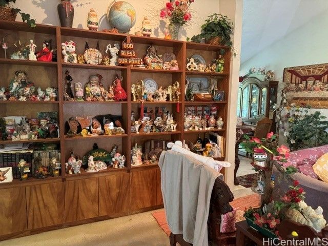 2615 Kinoole Street, Hilo, HI 96720