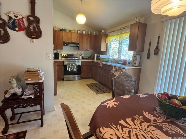 2615 Kinoole Street, Hilo, HI 96720