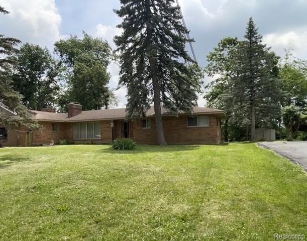 44505 Harmony Lane, Belleville, MI 48111