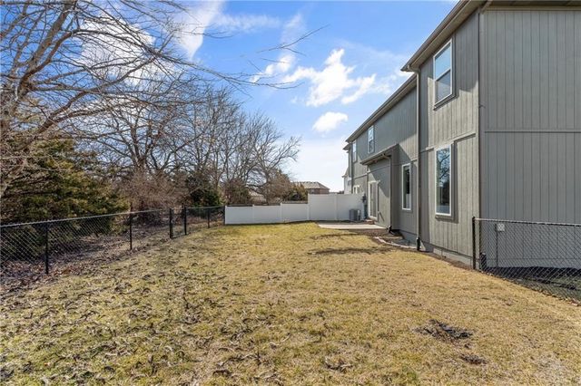 7529 McCoy Street, Shawnee, KS 66227