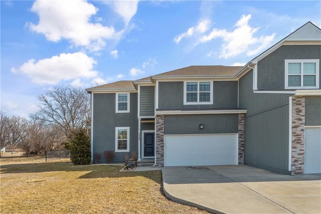 7529 McCoy Street, Shawnee, KS 66227
