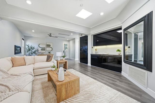 9610 Vista Del Sol, Spring Valley, CA 91977