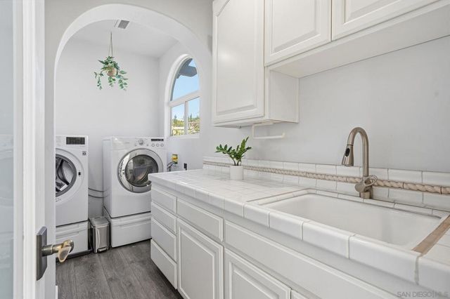 9610 Vista Del Sol, Spring Valley, CA 91977