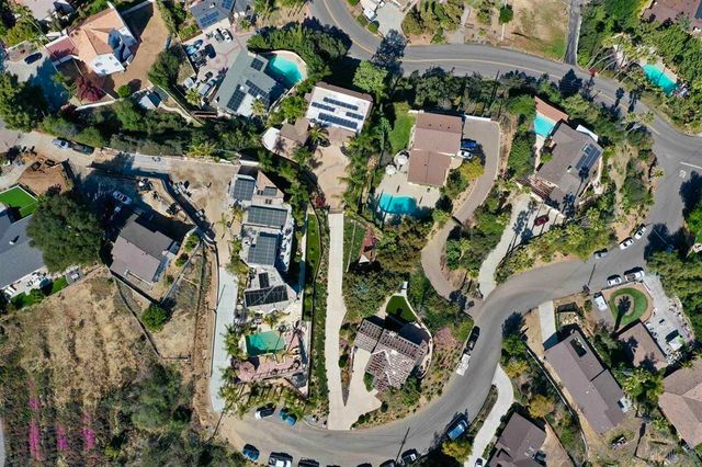 9610 Vista Del Sol, Spring Valley, CA 91977