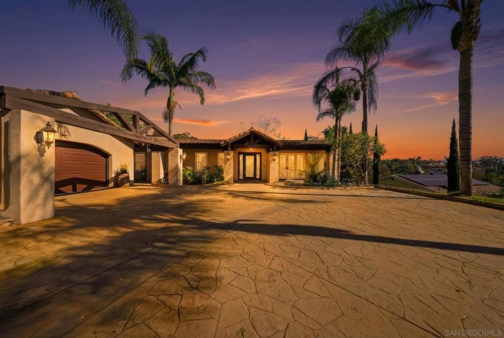 9610 Vista Del Sol, Spring Valley, CA 91977