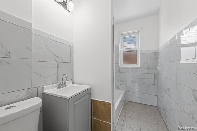12826 Bloom Street, Hamtramck, MI 48212