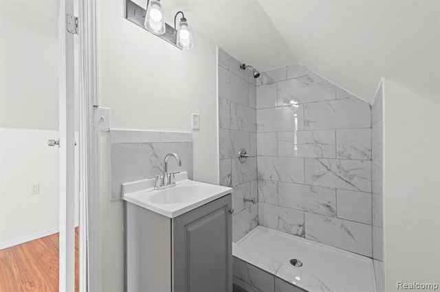 12826 Bloom Street, Hamtramck, MI 48212