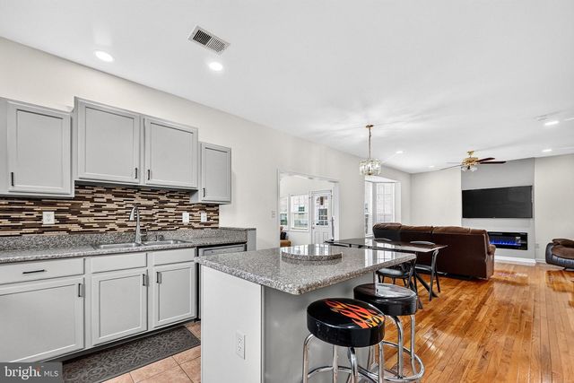83 FOUNTAYNE LN, Lawrence Township, NJ 08648
