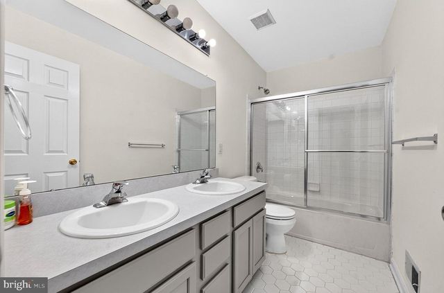 83 FOUNTAYNE LN, Lawrence Township, NJ 08648