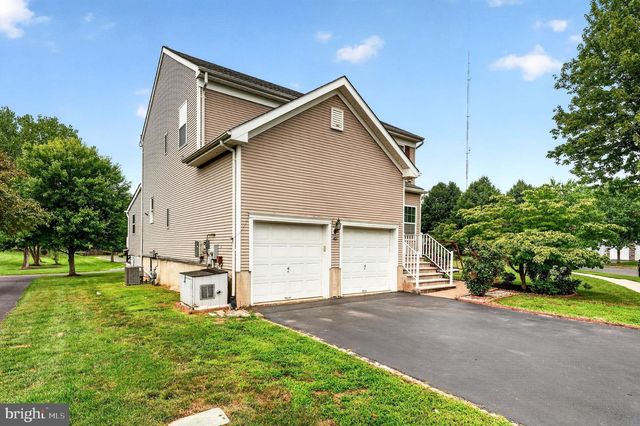 83 FOUNTAYNE LN, Lawrence Township, NJ 08648
