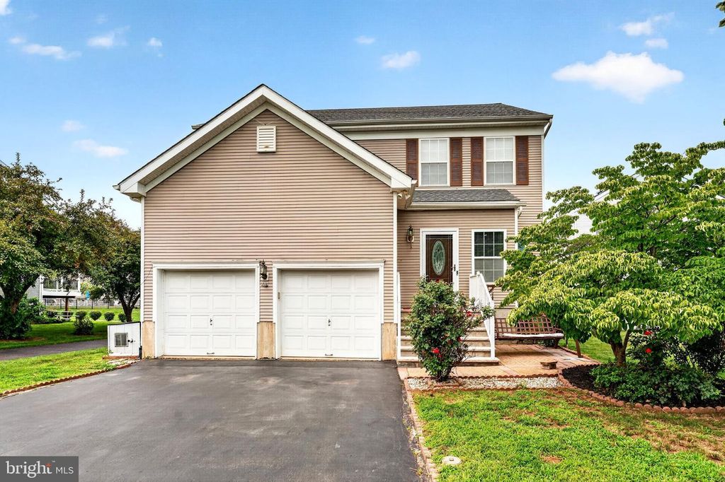83 FOUNTAYNE LN, Lawrence Township, NJ 08648