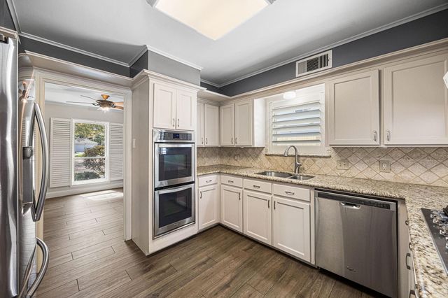 11426 Cold Spring Drive, Houston, TX 77043