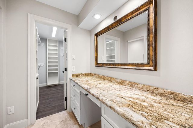 11426 Cold Spring Drive, Houston, TX 77043