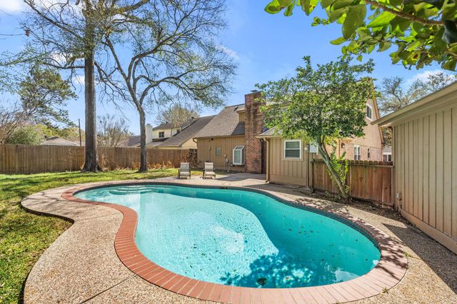 11426 Cold Spring Drive, Houston, TX 77043