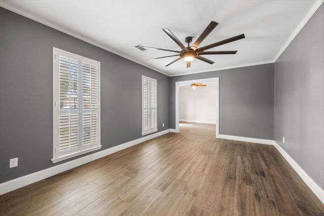 11426 Cold Spring Drive, Houston, TX 77043