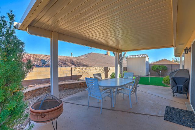 9904 Bradford Place NW, Albuquerque, NM 87114