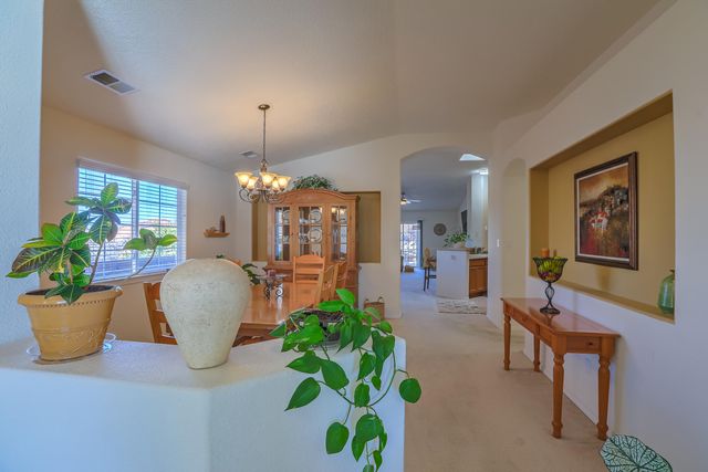 9904 Bradford Place NW, Albuquerque, NM 87114