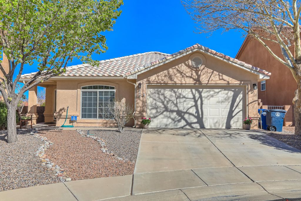 9904 Bradford Place NW, Albuquerque, NM 87114