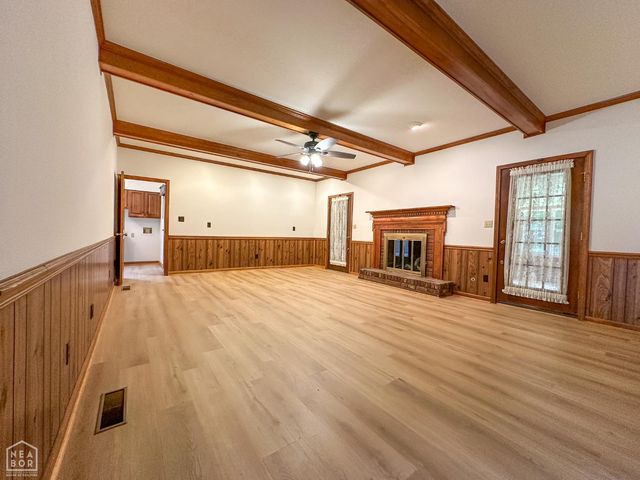 7 Holmes Street, Newport, AR 72112