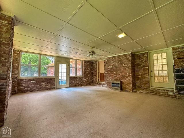 7 Holmes Street, Newport, AR 72112