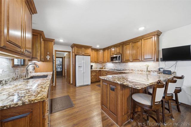 13596 Highway 62, Tahlequah, OK 74464