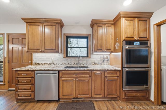 13596 Highway 62, Tahlequah, OK 74464