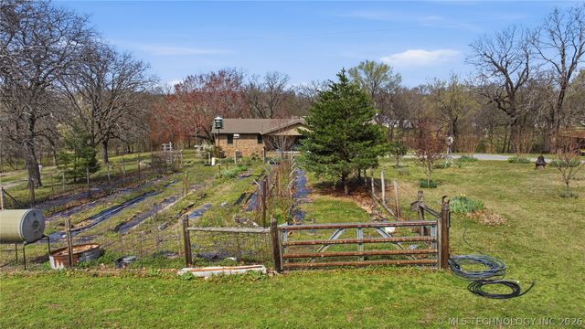 13596 Highway 62, Tahlequah, OK 74464