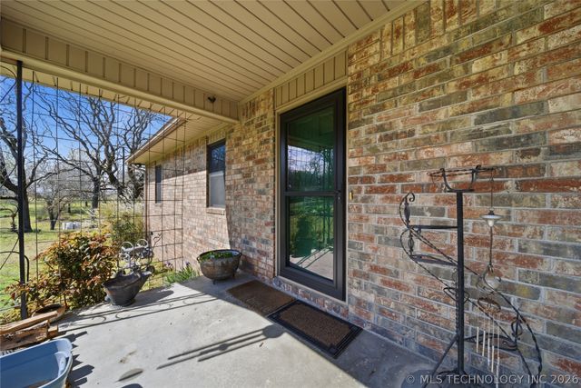 13596 Highway 62, Tahlequah, OK 74464