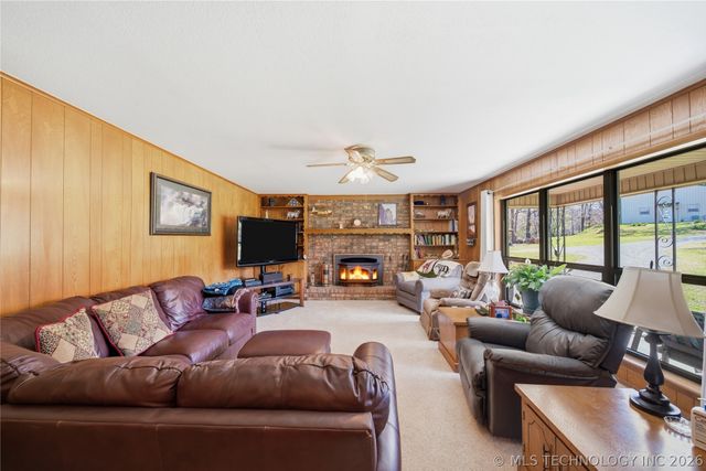 13596 Highway 62, Tahlequah, OK 74464